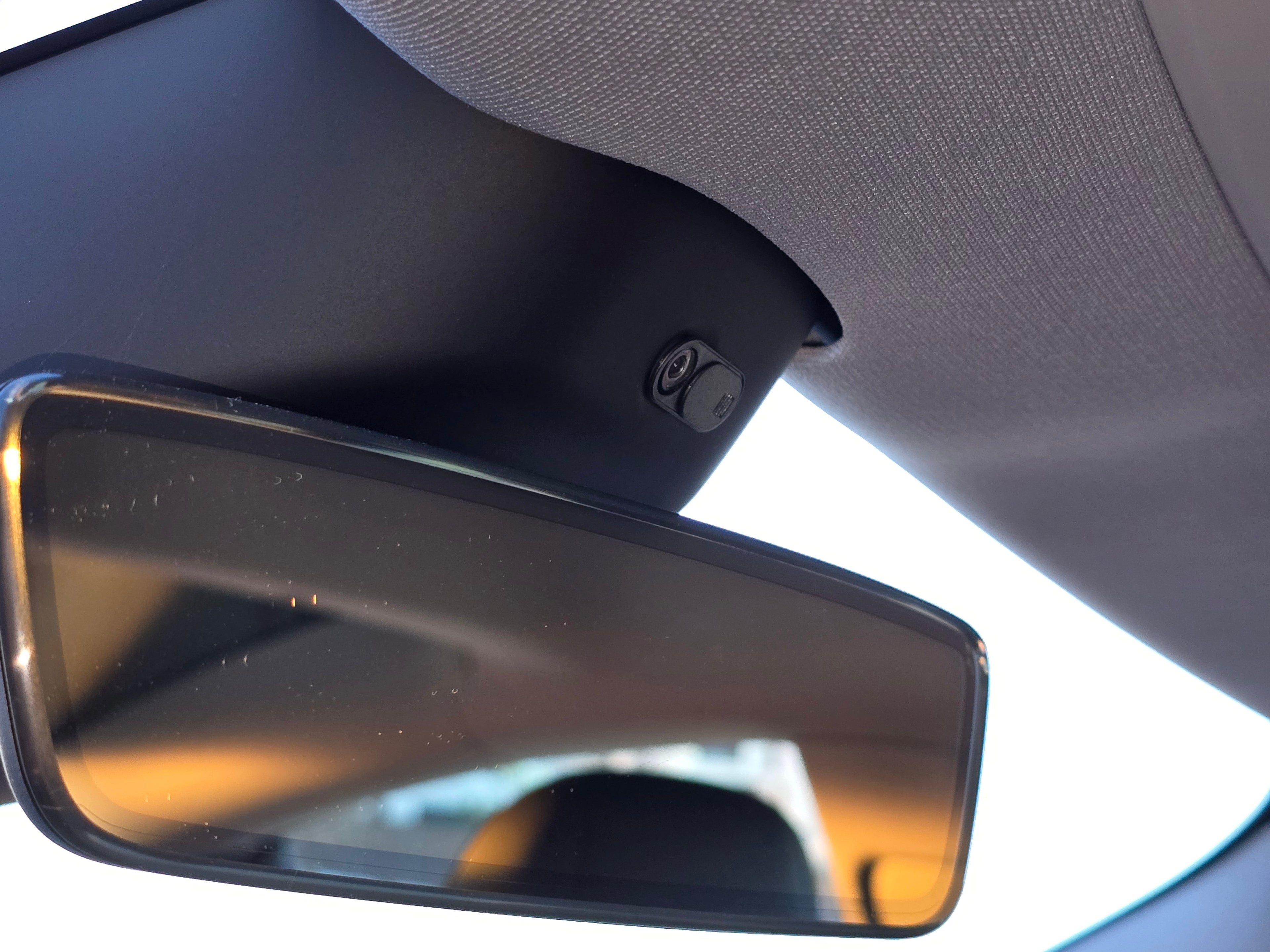 Protector cámara Tesla Model 3 Highland 2024 y Model Y 2025 Juniper | Cubierta privacidad interior