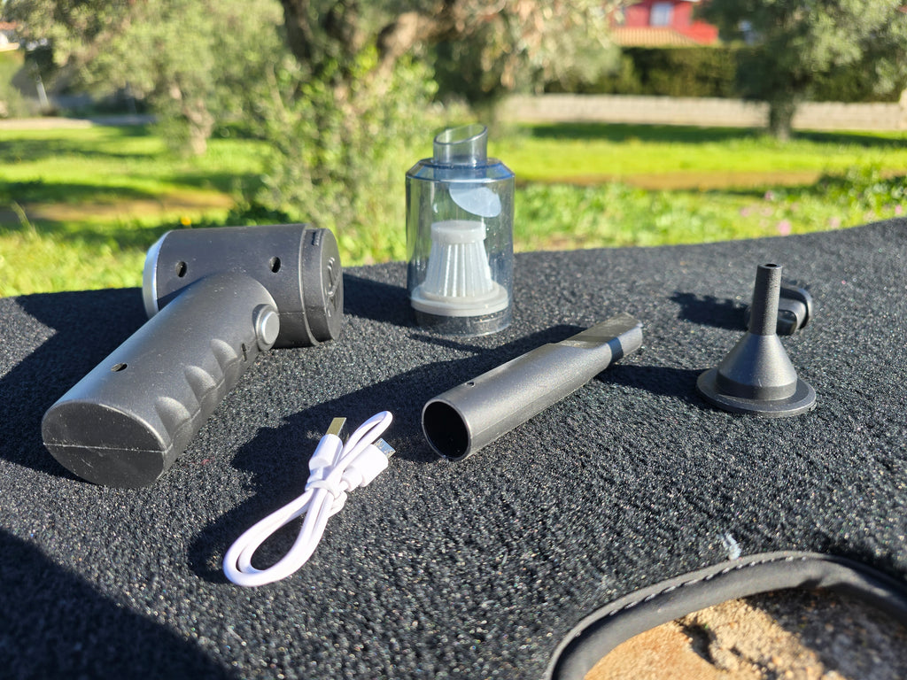 Aspiradora 3 en 1 con Succión y Soplado – Portátil, Recargable por USB para Coche y Hogar