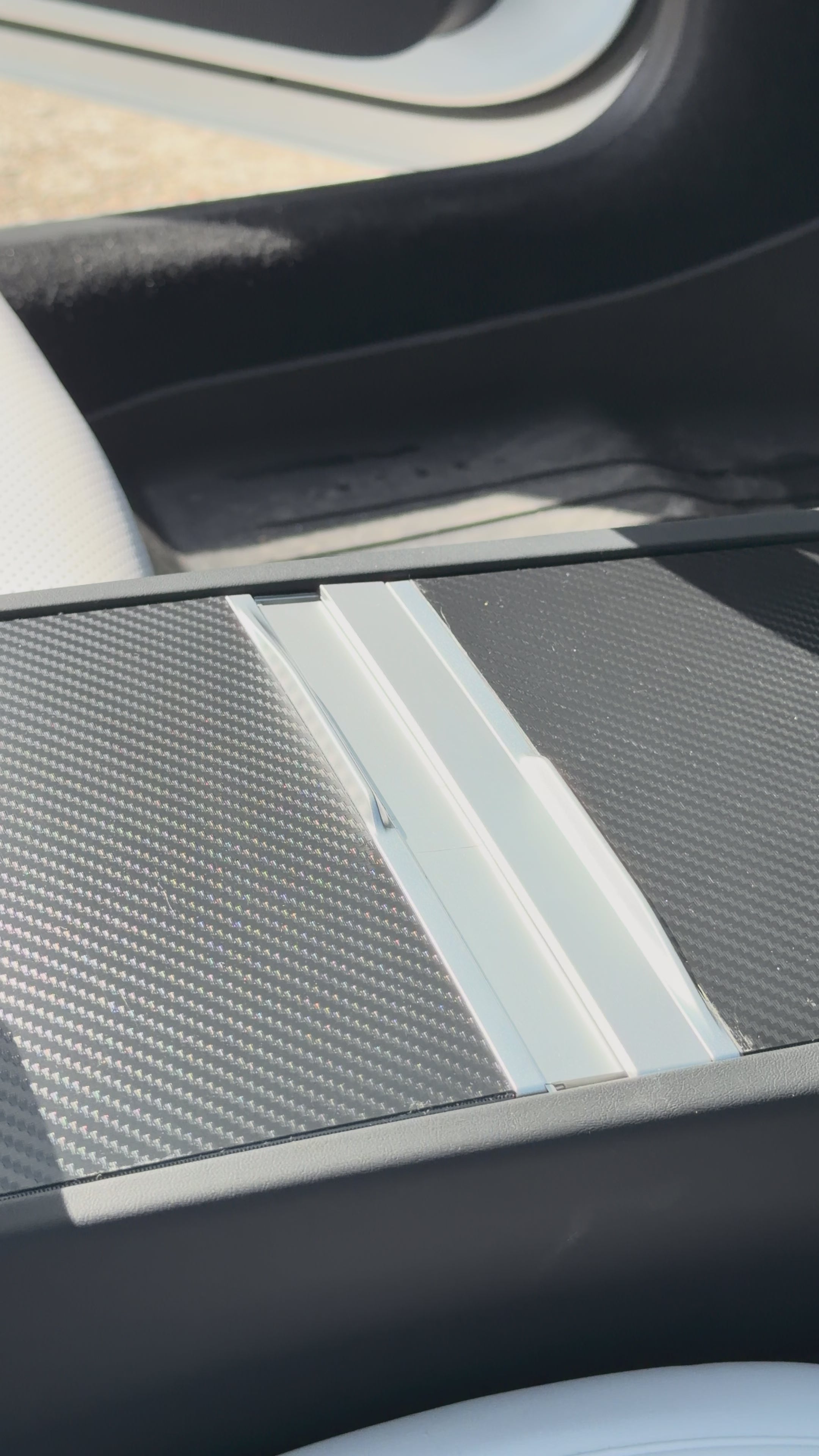 Estación de Expansión USB Tesla Model 3 Highland y Model Y Juniper